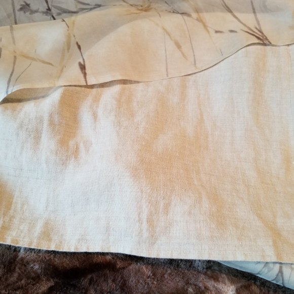 Casual Corner Silk shell and linen lined dress.  Size 6, cream colour. - Picture 2 of 4